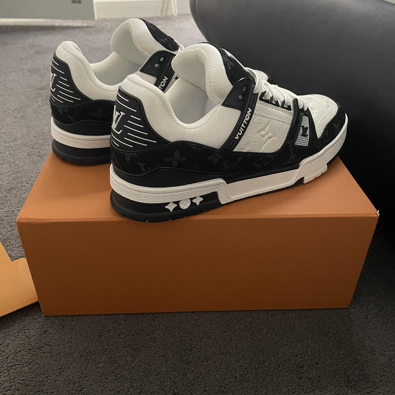 LOUIS VUITTON LV TRAINER SNEAKER