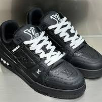 LOUIS VUITTON LV TRAINER SNEAKER